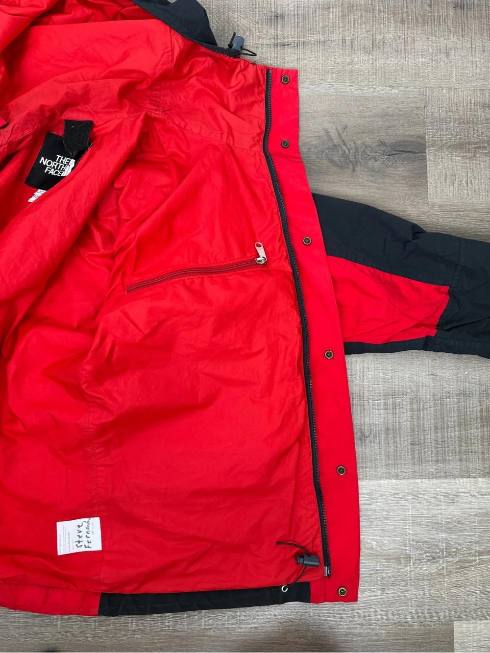 Vintage The North Face Size M Gore-Tex Red Black Hooded Jacket
